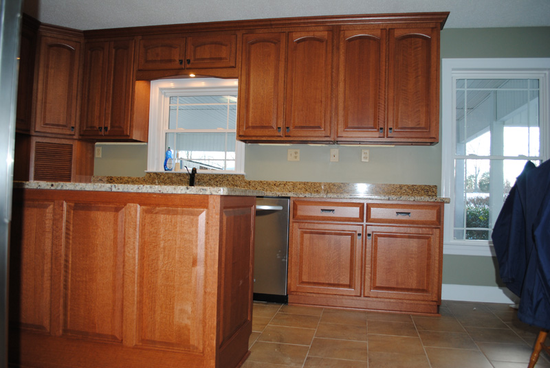 Kitchen & Island Quarter-sawn Oak