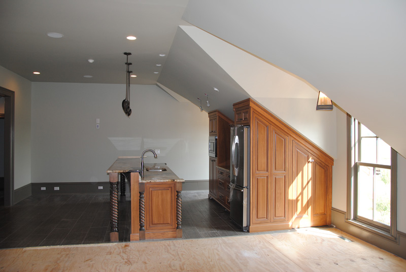 Upstairs Kitchen Poplar - Miter corner doors