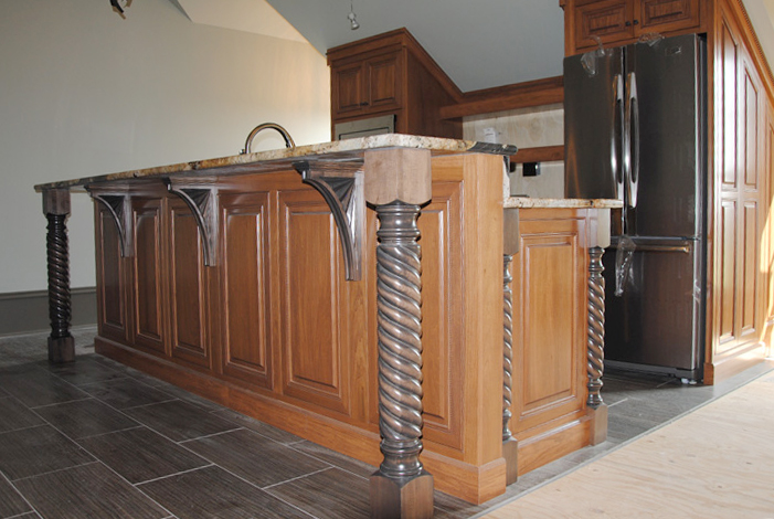 Upstairs Kitchen Poplar w-Soft Maple Posts